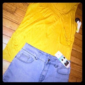 2Piece AdamLevine yellowCami w/stretchy Denimcapri